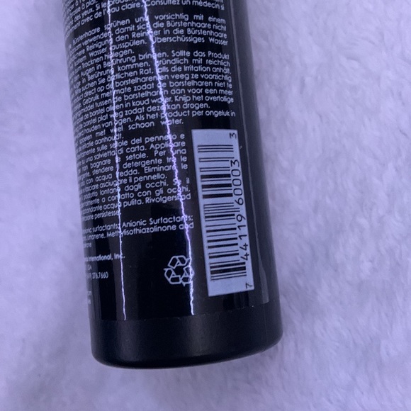 Makeup Brush Cleaner - Picture 3 of 3